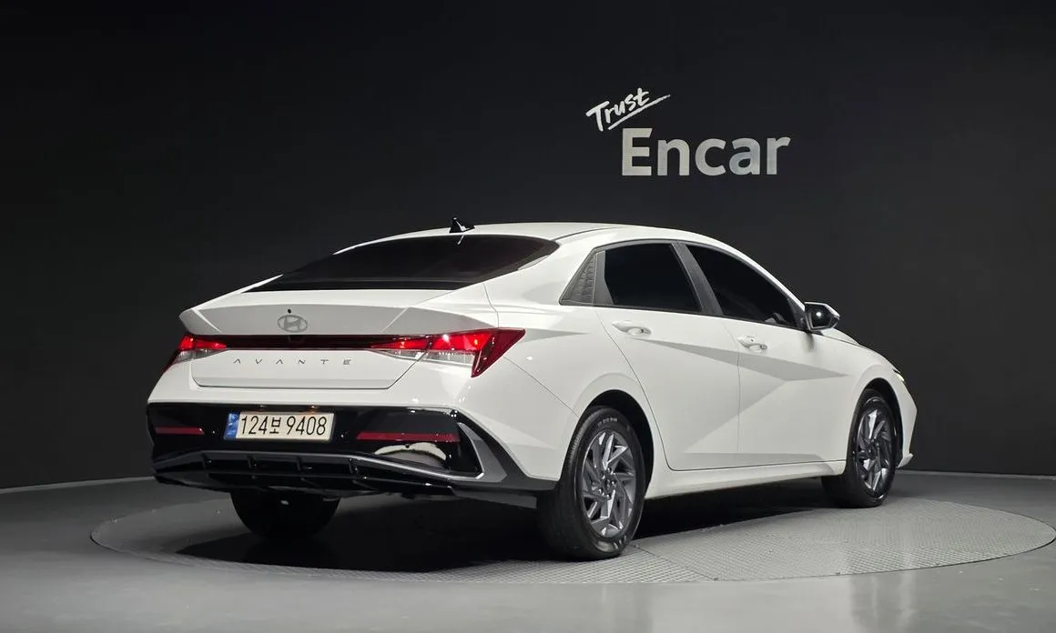 Hyundai AVANTE — фото 5