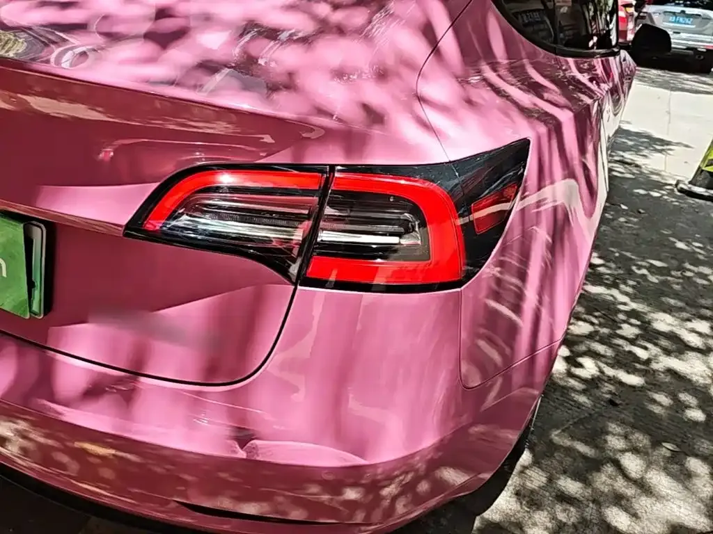 Tesla Model 3 — фото 3