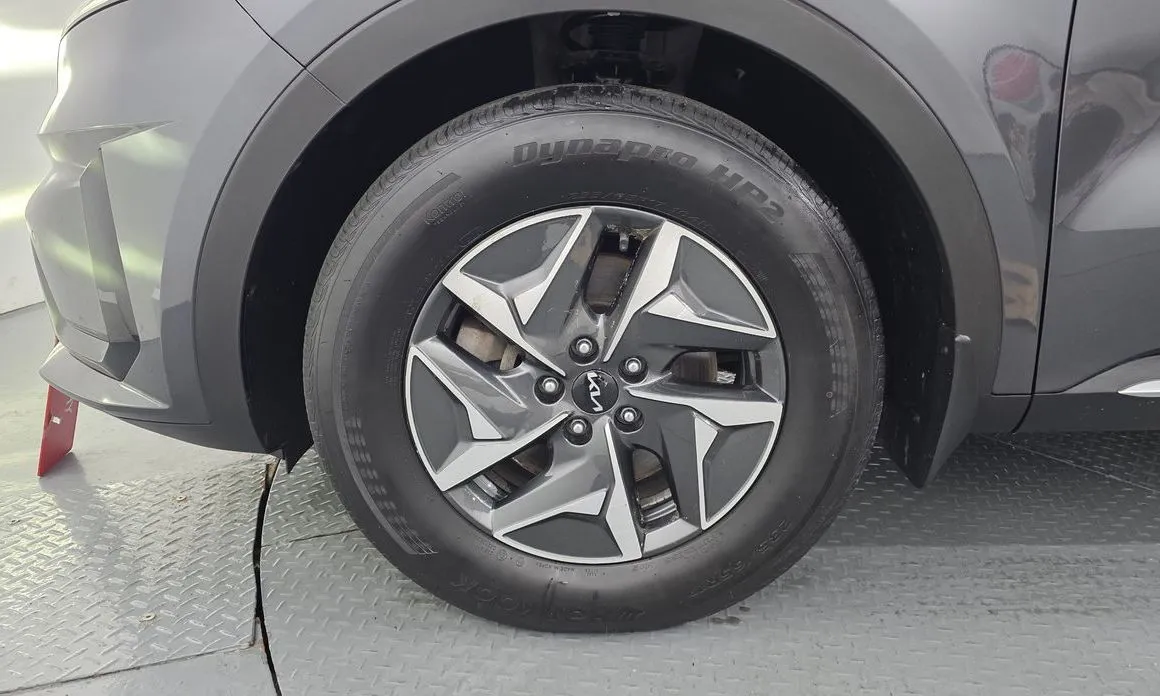 Kia Sorento — фото 7