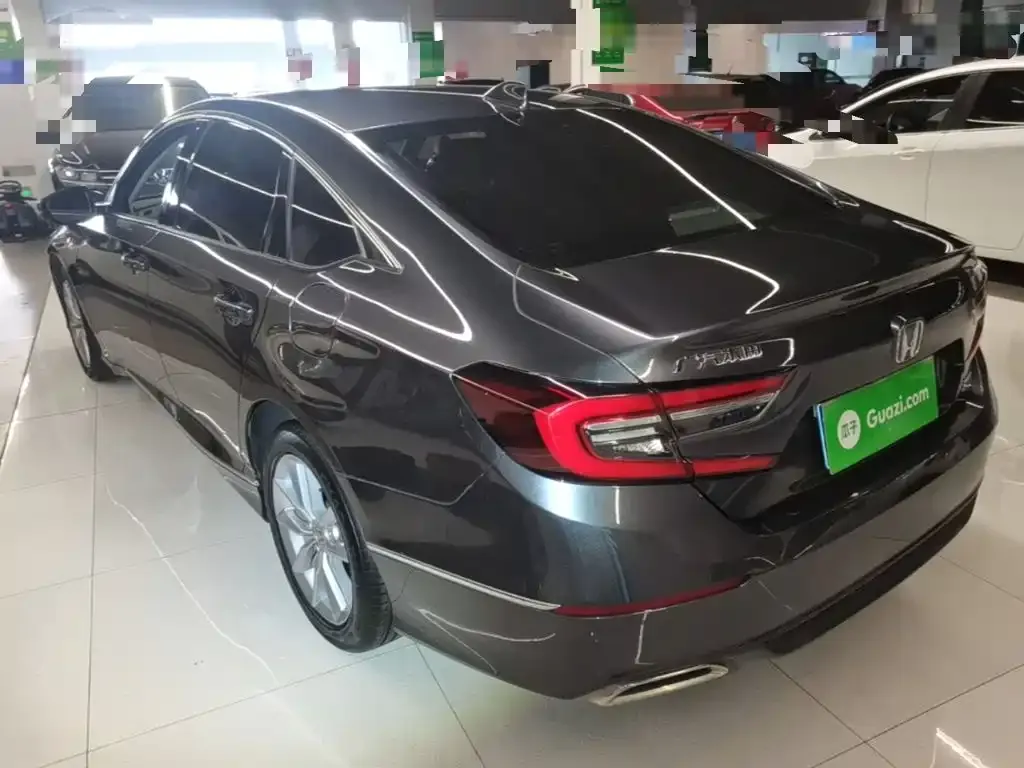 Honda Accord — фото 5