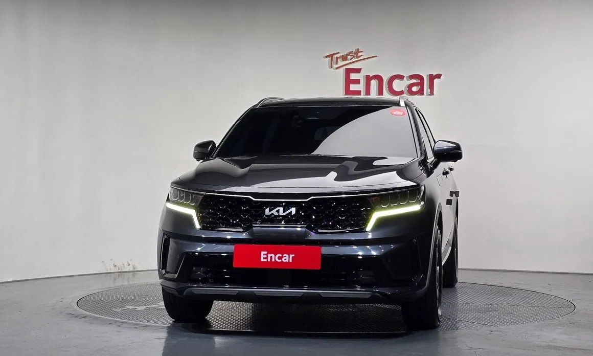 Kia Sorento — фото 7