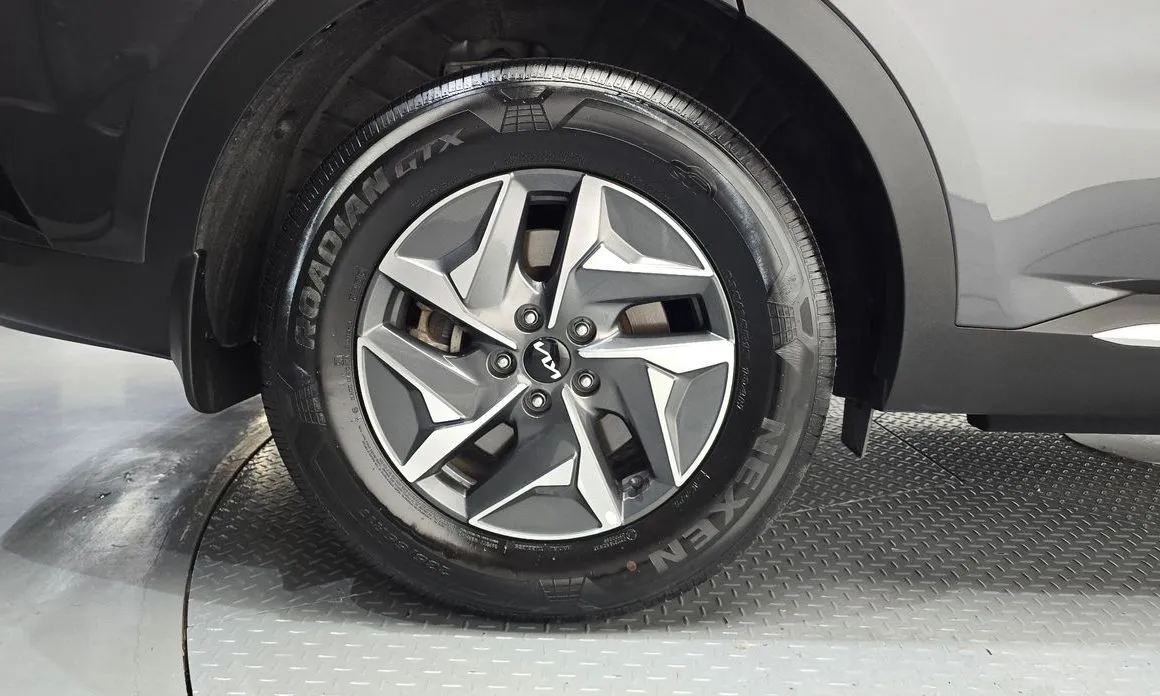 Kia Sorento — фото 4