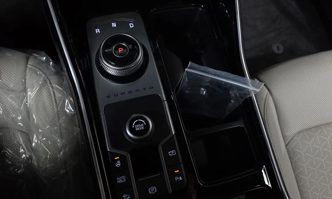 Kia Sorento — фото 10