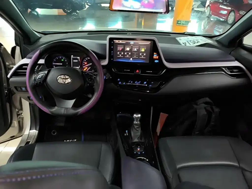 Toyota C-HR — фото 4