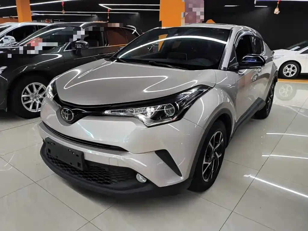 Toyota C-HR — фото 8