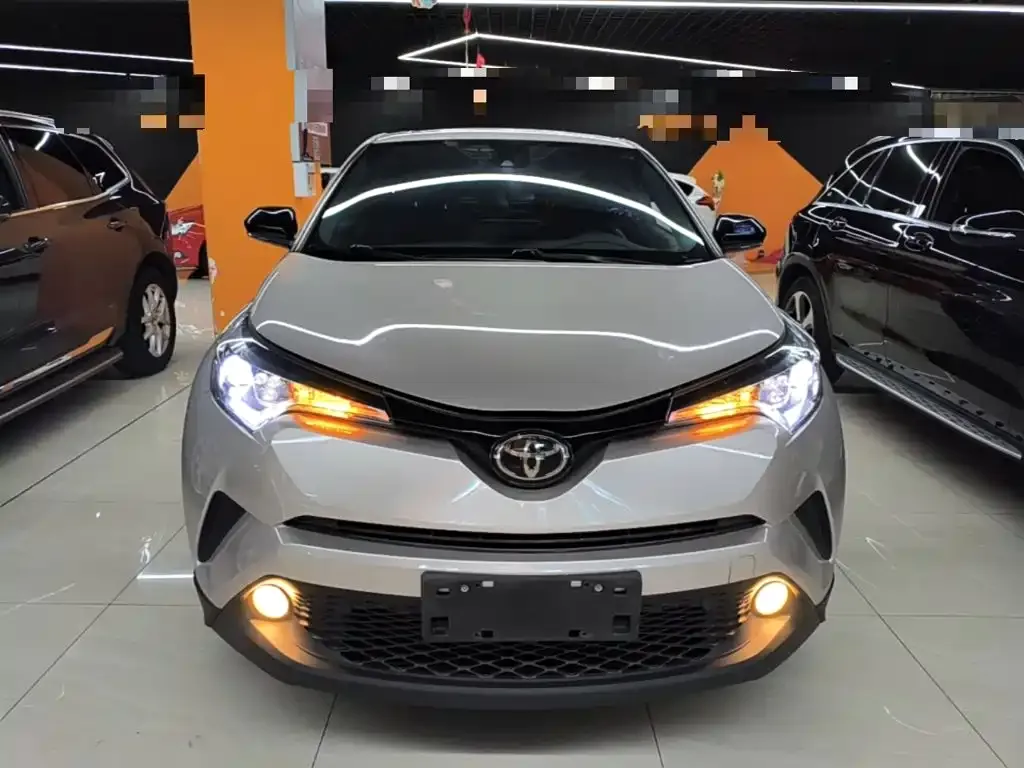 Toyota C-HR — фото 3