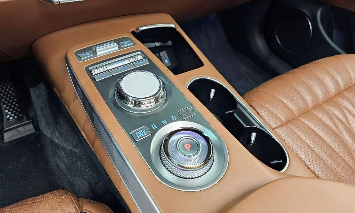 Genesis GV70 — фото 10