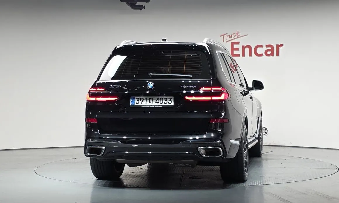BMW X7 — фото 3