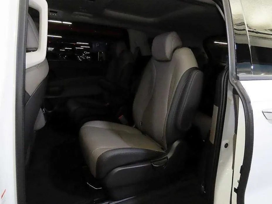Kia Carnival 2024 из KR, фото 3