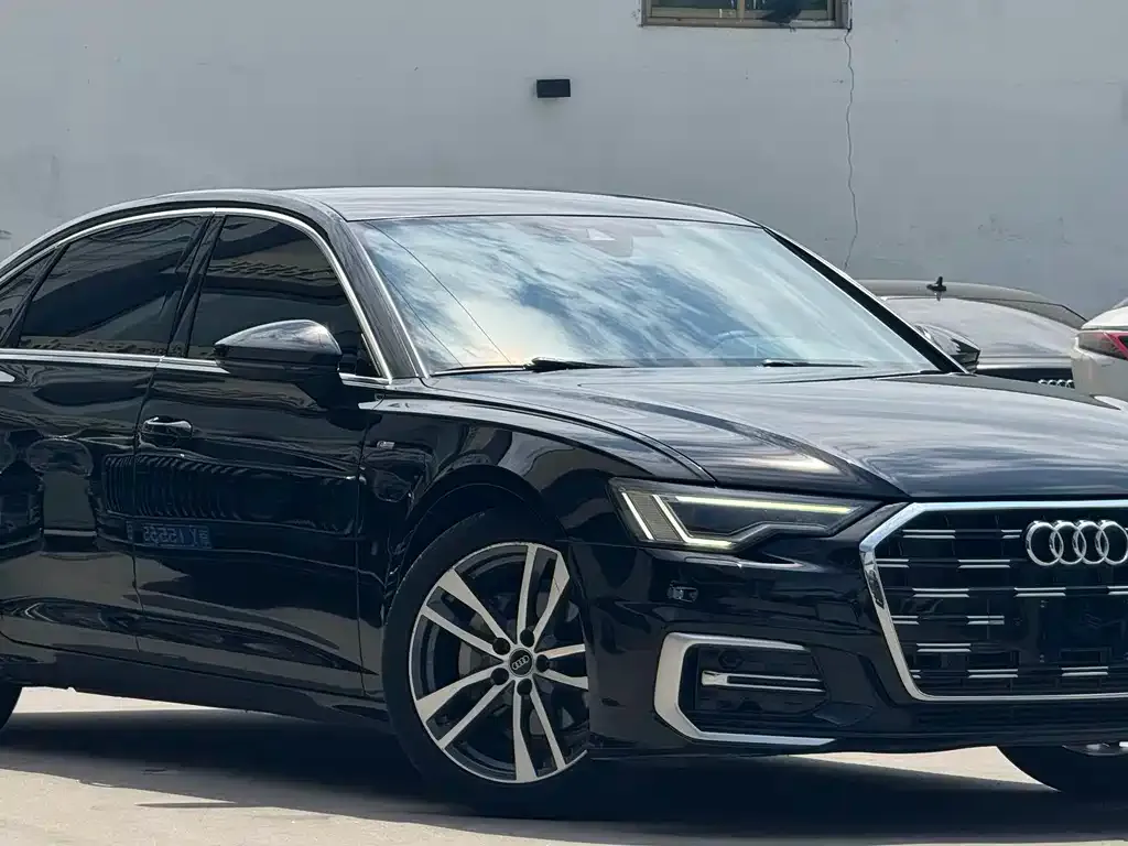 Audi A6L — фото 7