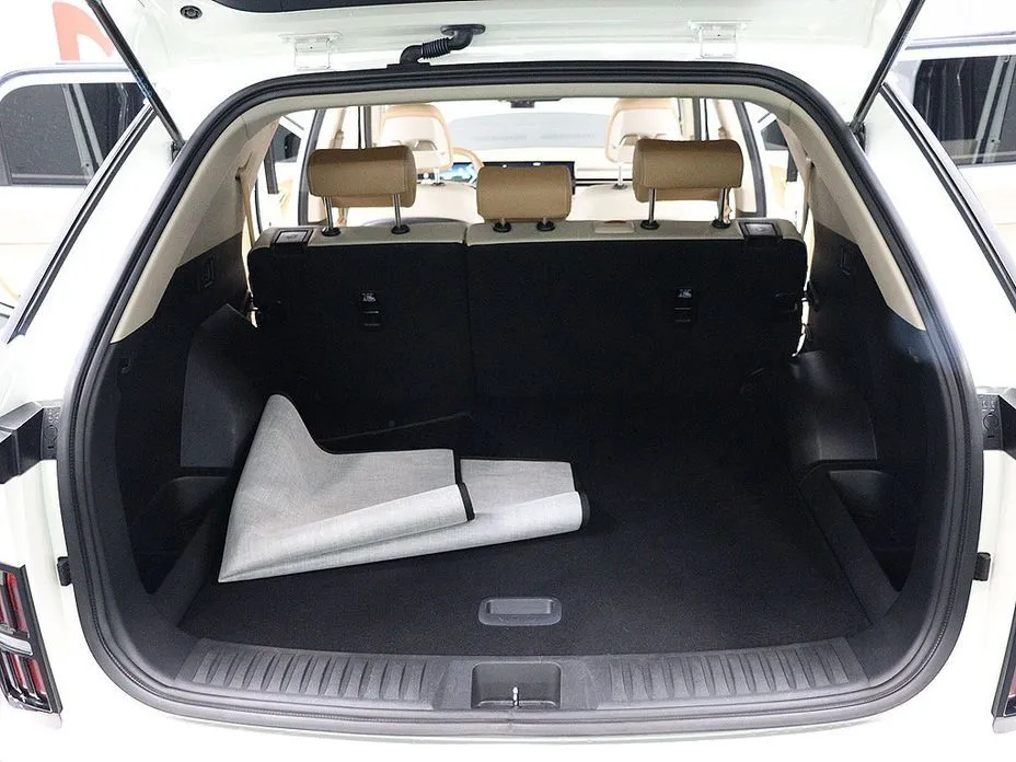 KG Mobility (Ssangyong) Actyon 2025 из KR, фото 9