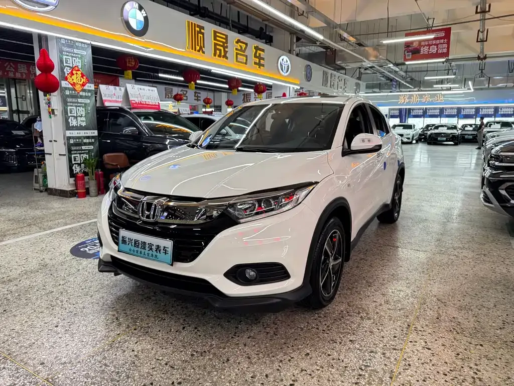 Honda Vezel — фото 1