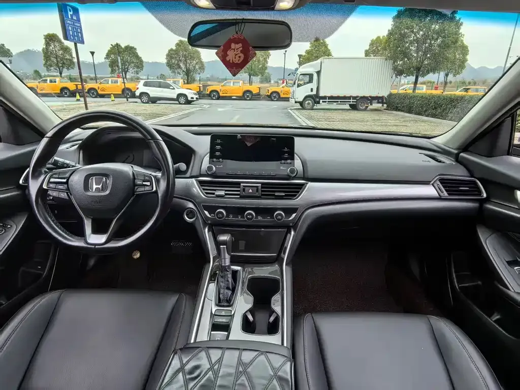 Honda Accord — фото 2