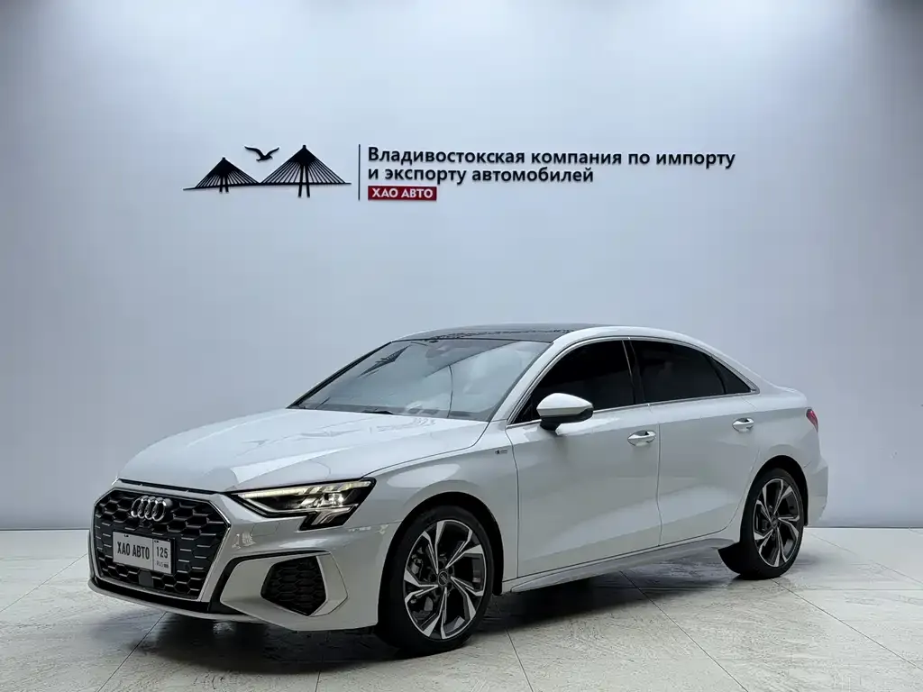 Audi A3 — фото 1
