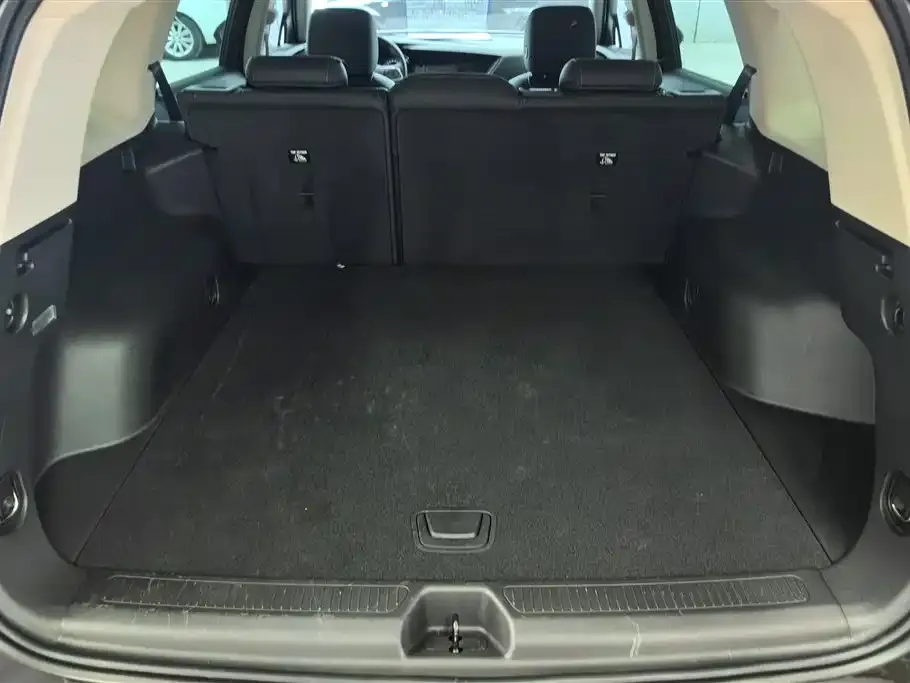 Buick Envision Plus — фото 2