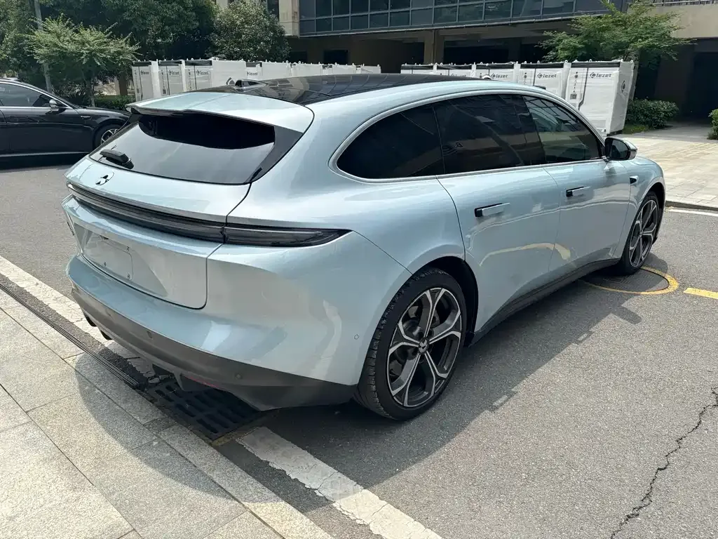 NIO ET5T 2024 из CN, фото 8