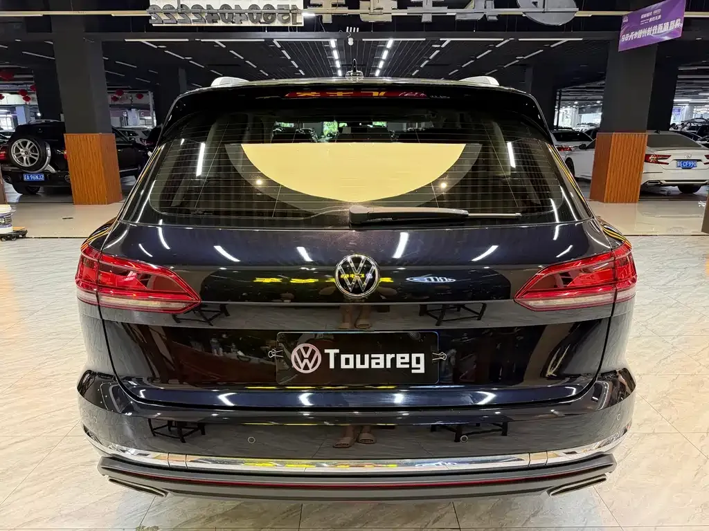 Volkswagen Touareg — фото 2
