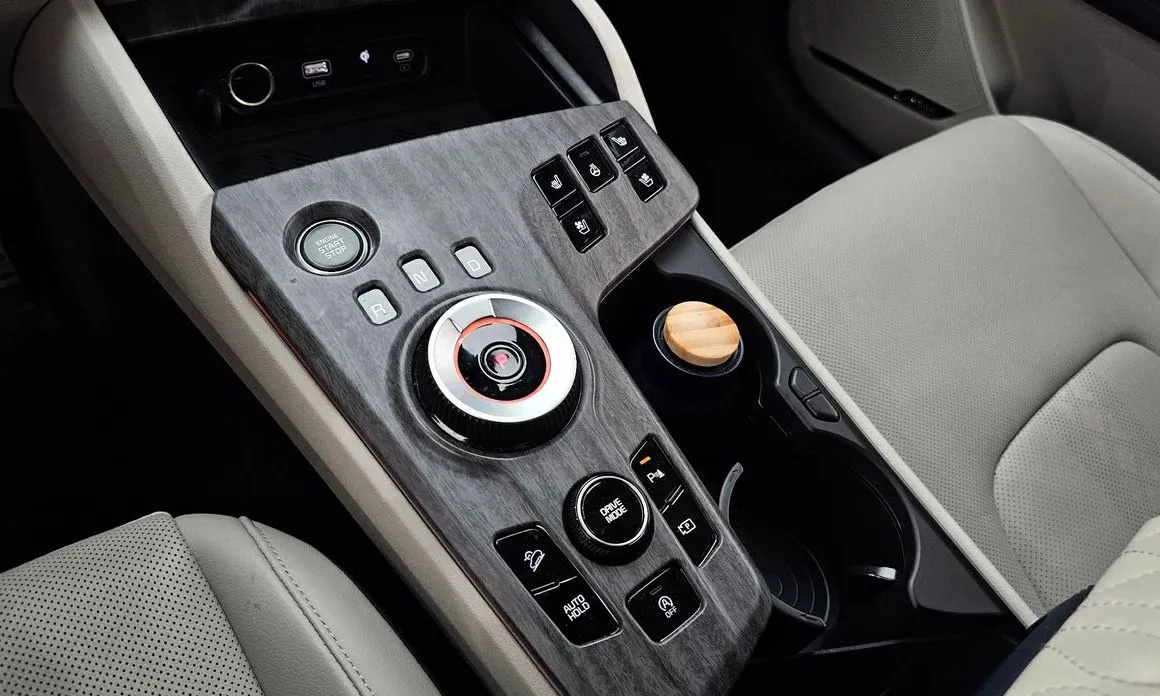 Kia Sportage — фото 8