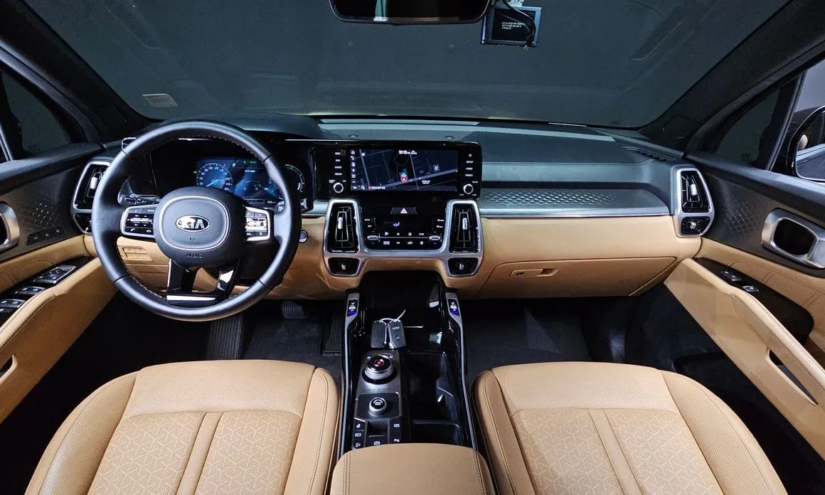 Kia Sorento — фото 9