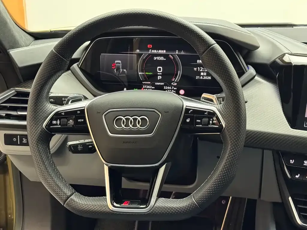 Audi RS e-tron GT — фото 9
