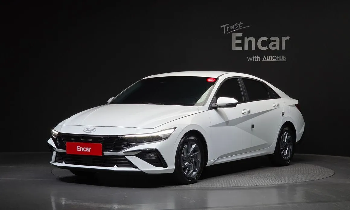 Hyundai AVANTE — фото 1