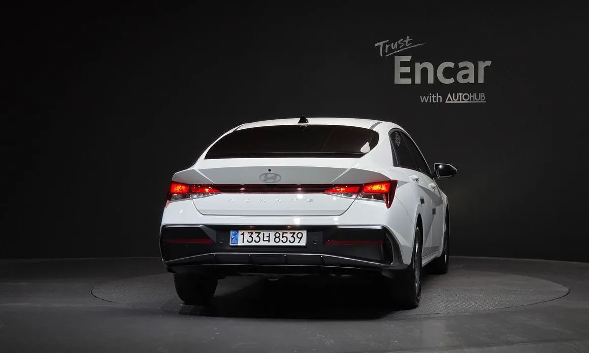 Hyundai AVANTE — фото 2