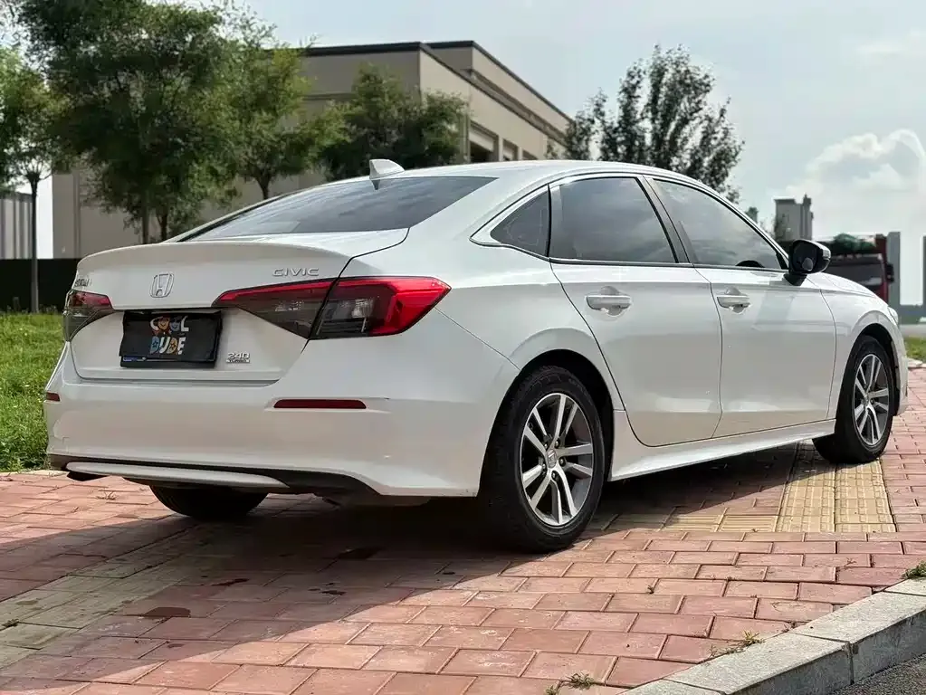 Honda Civic — фото 3