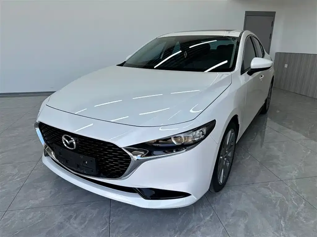 Mazda 3 Axela — фото 1