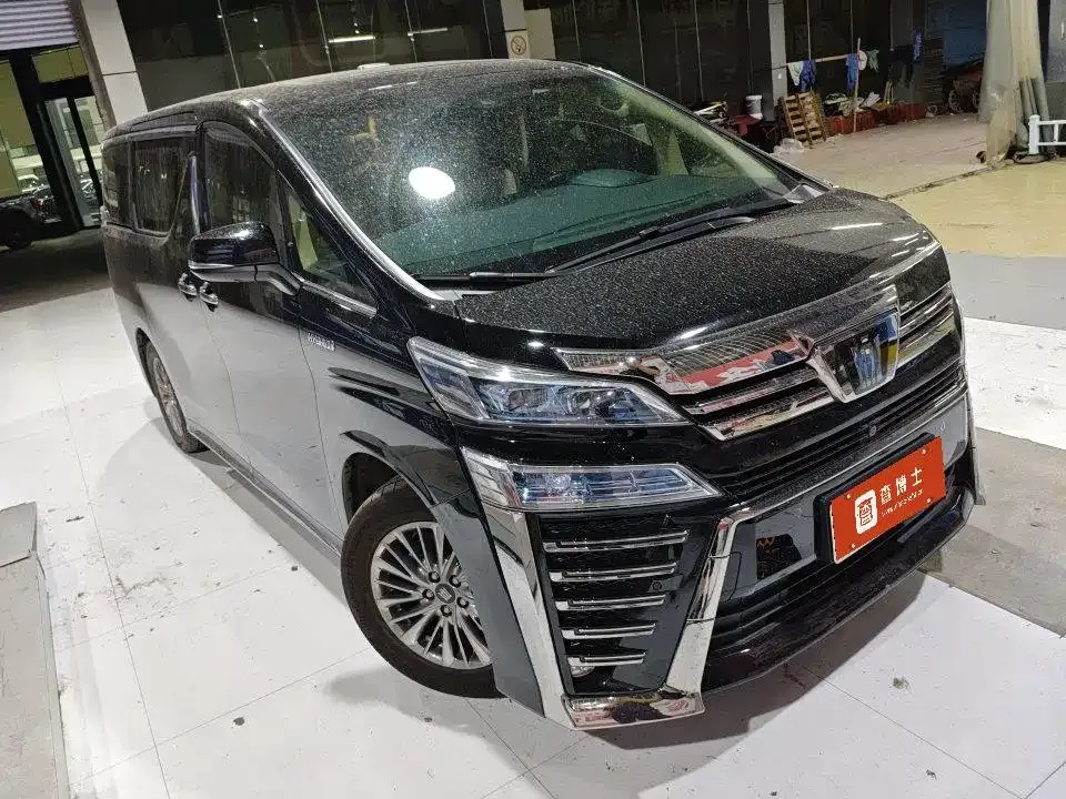 Toyota Vellfire — фото 6