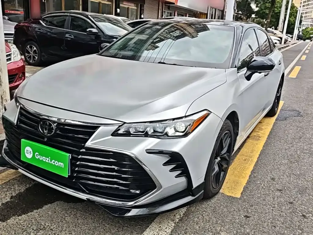 Toyota Avalon — фото 3