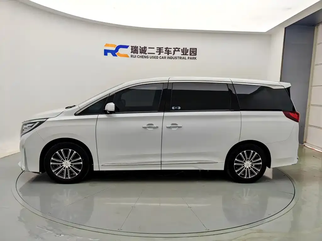 GAC Motor Trumpchi M8 — фото 3