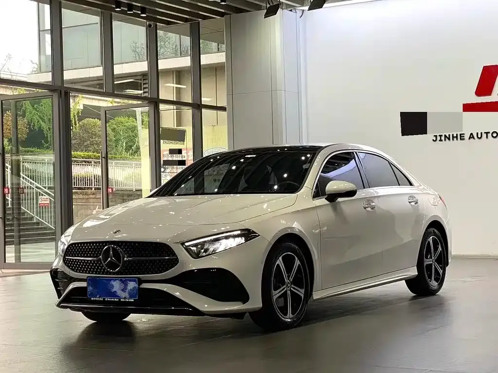 Mercedes-Benz A-Class — фото 1