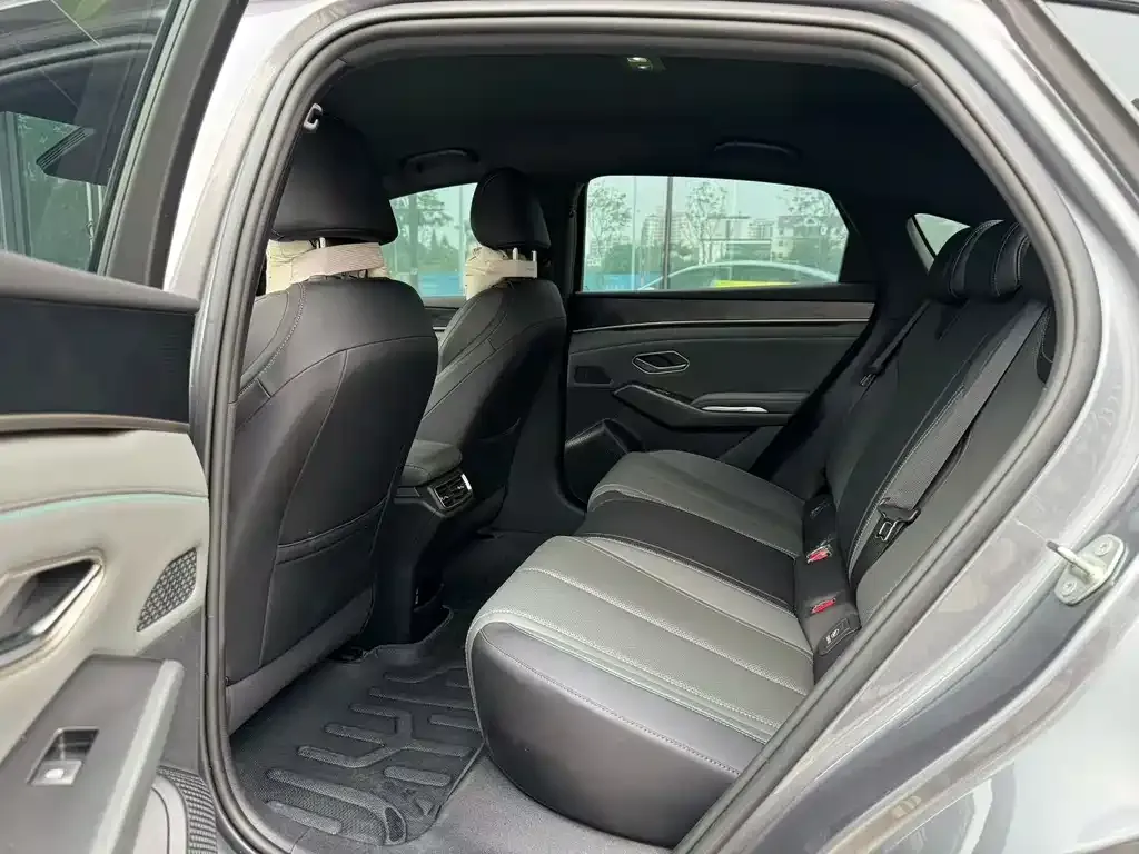 BYD Qin L 2025 из CN, фото 2