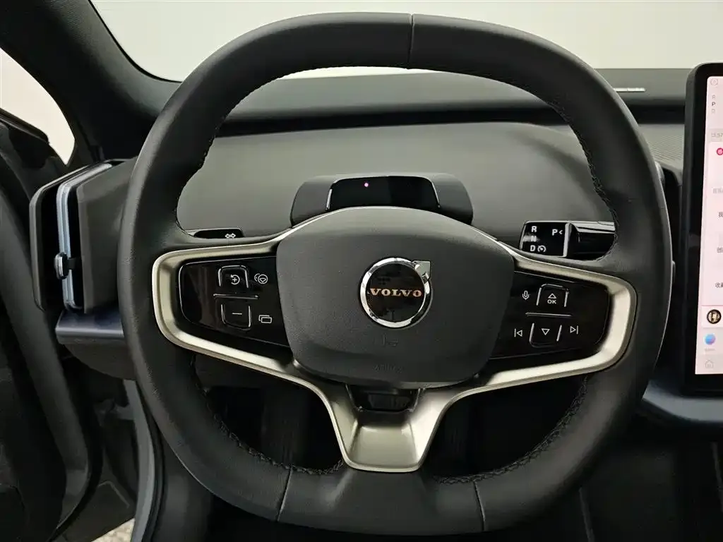 Volvo EX30 2024 из CN, фото 10