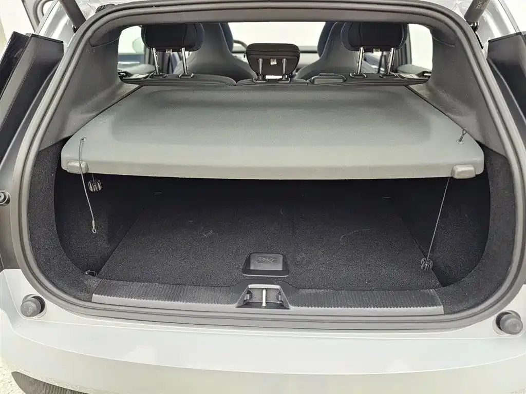 Volvo EX30 2024 из CN, фото 4