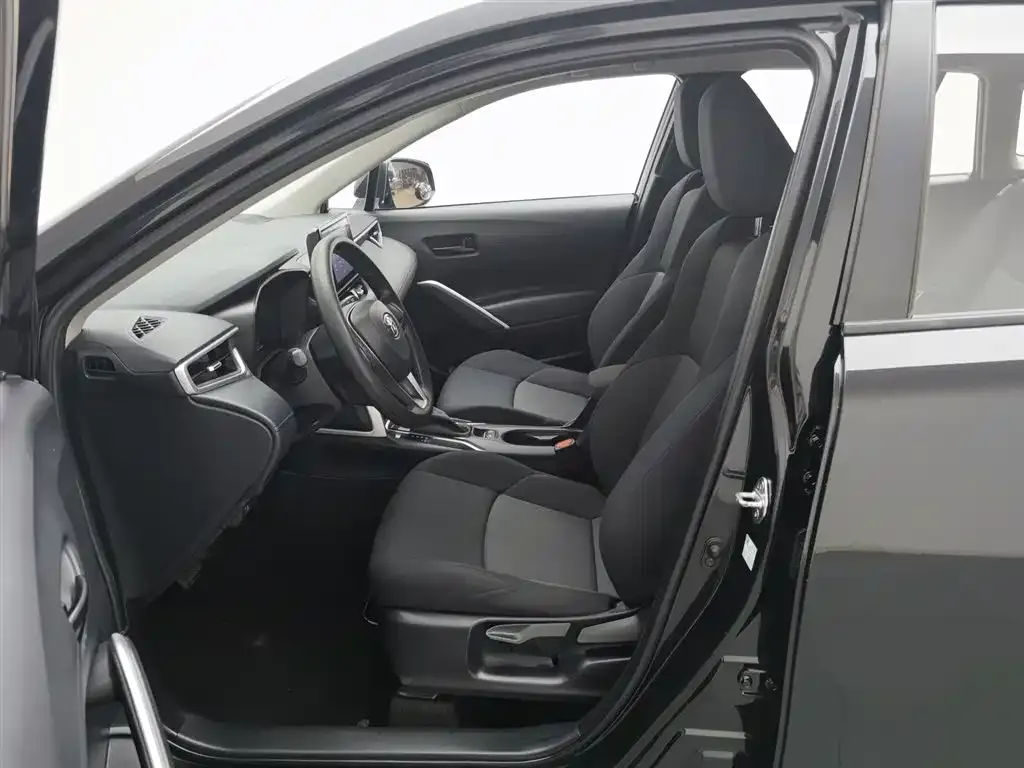Toyota Frontlander 2023 из CN, фото 8