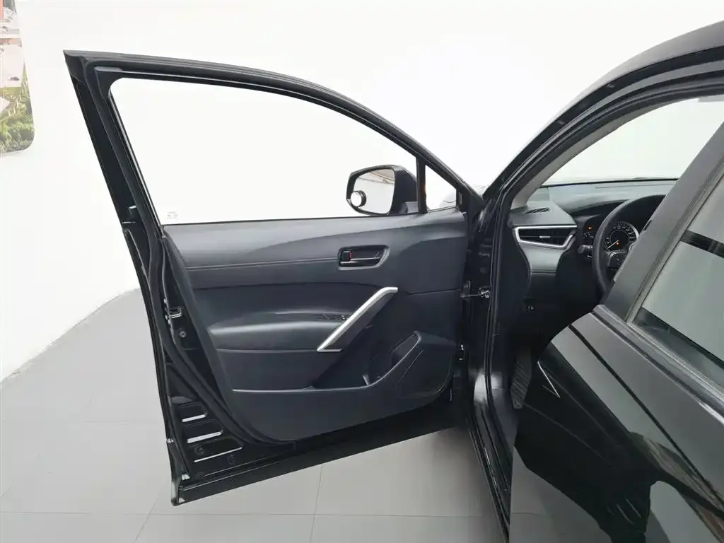 Toyota Frontlander 2023 из CN, фото 7