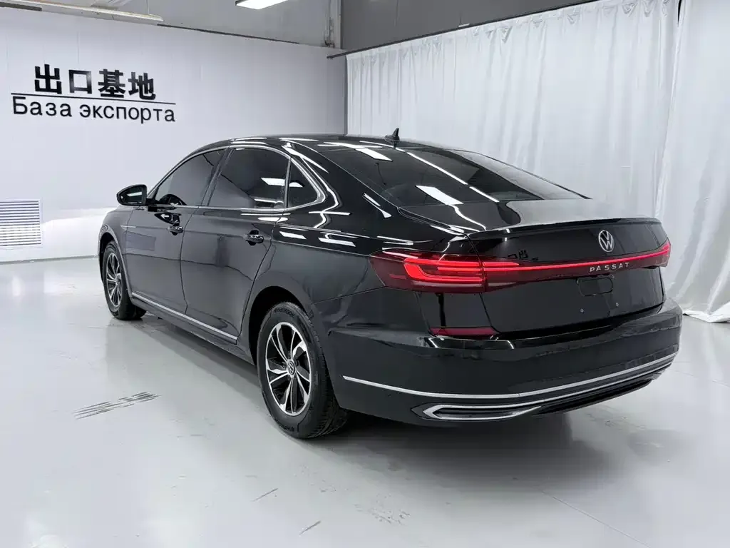Volkswagen Passat — фото 5