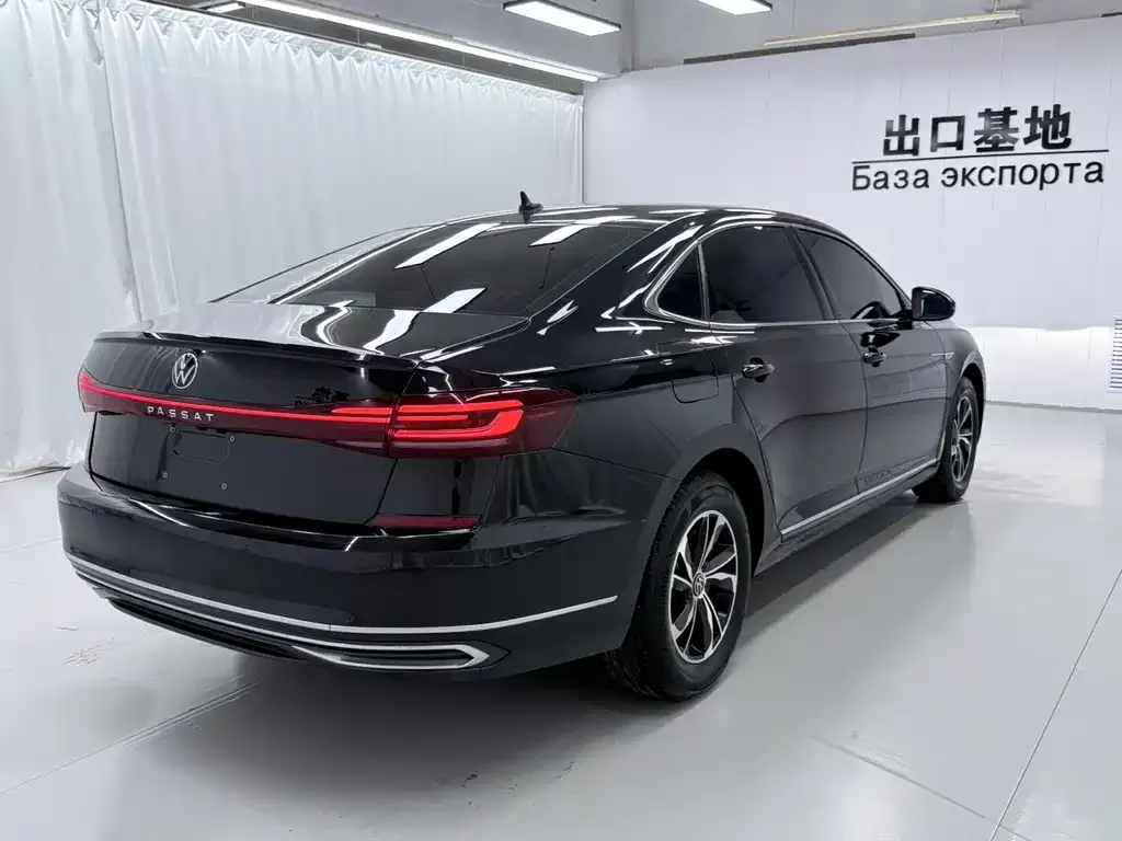 Volkswagen Passat — фото 9