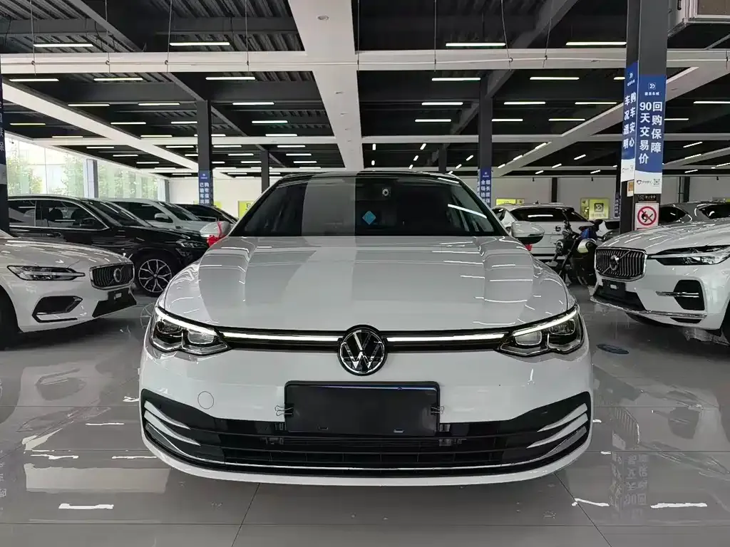 Volkswagen Golf — фото 5
