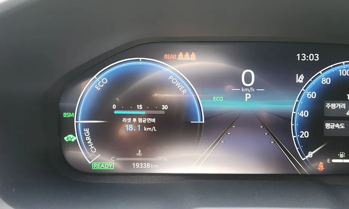 Toyota RAV4 2025 из KR, фото 3