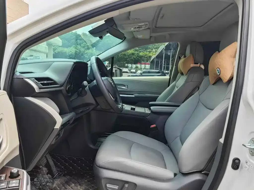Buick GL8 Hybrid — фото 10