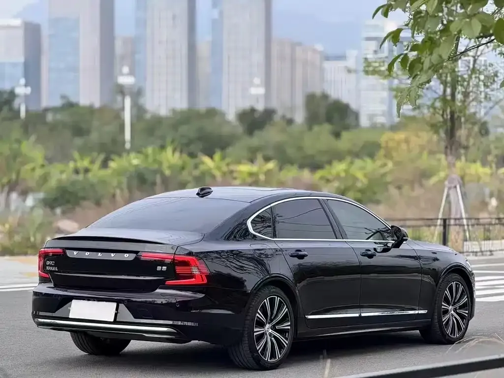 Volvo S90 — фото 3