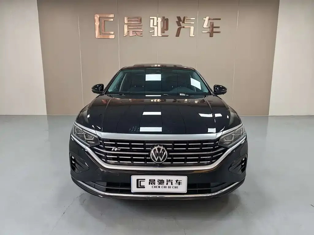 Volkswagen Passat — фото 4