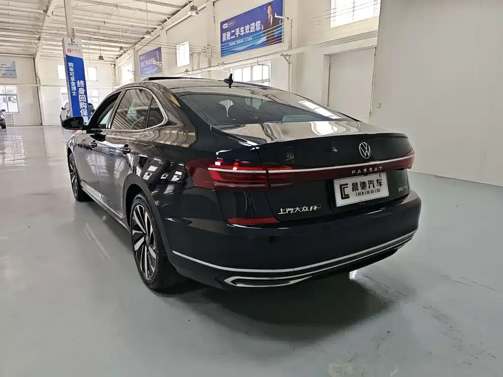 Volkswagen Passat — фото 5