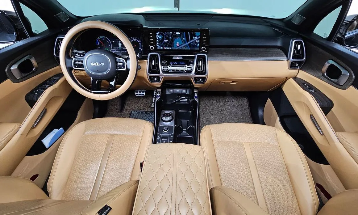Kia Sorento — фото 7