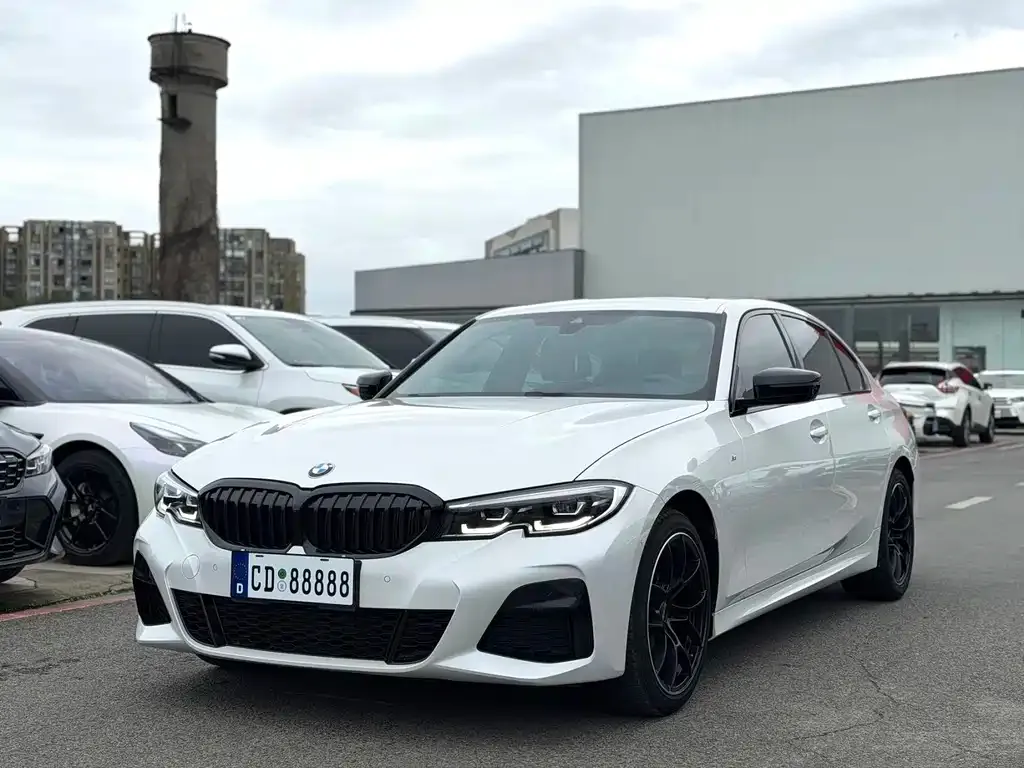 BMW 3 Series — фото 1