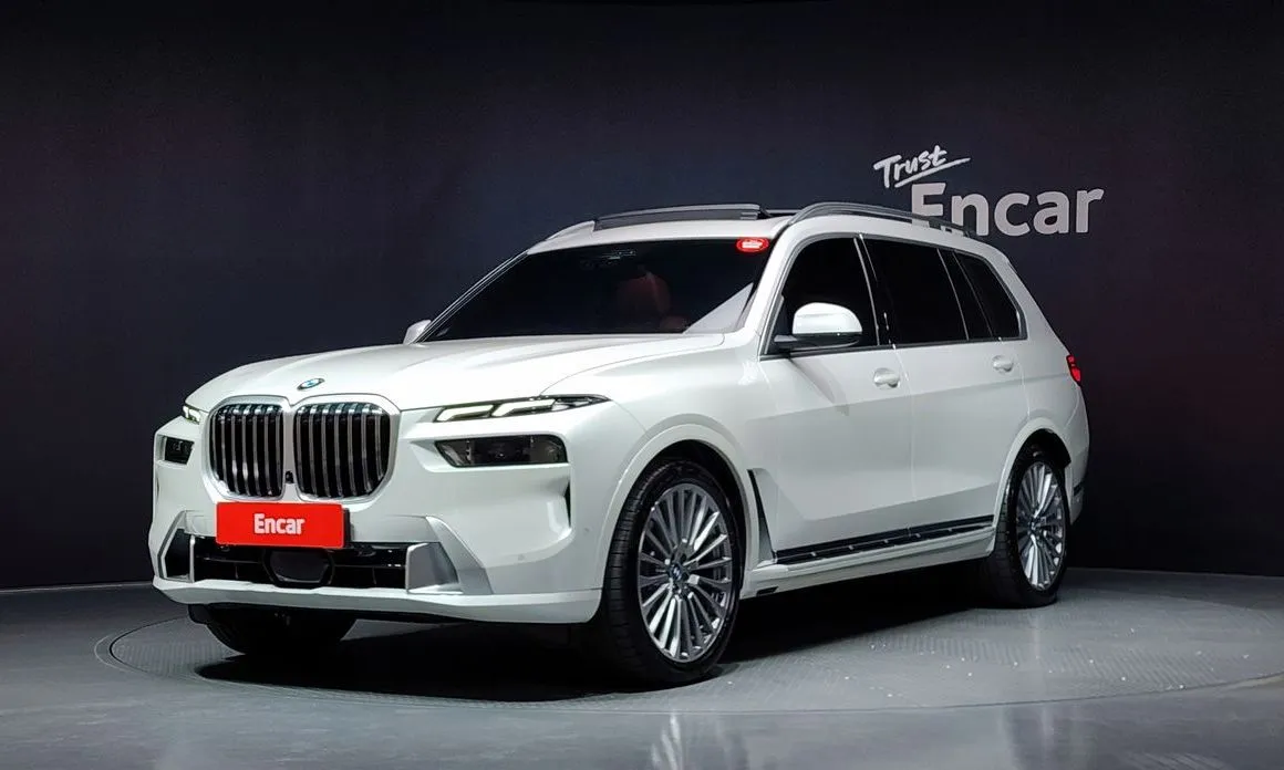 BMW X7 — фото 1