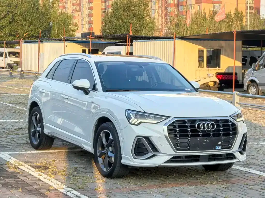 Audi Q3 — фото 4