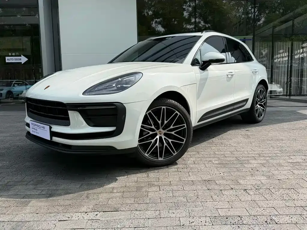Porsche Macan — фото 1